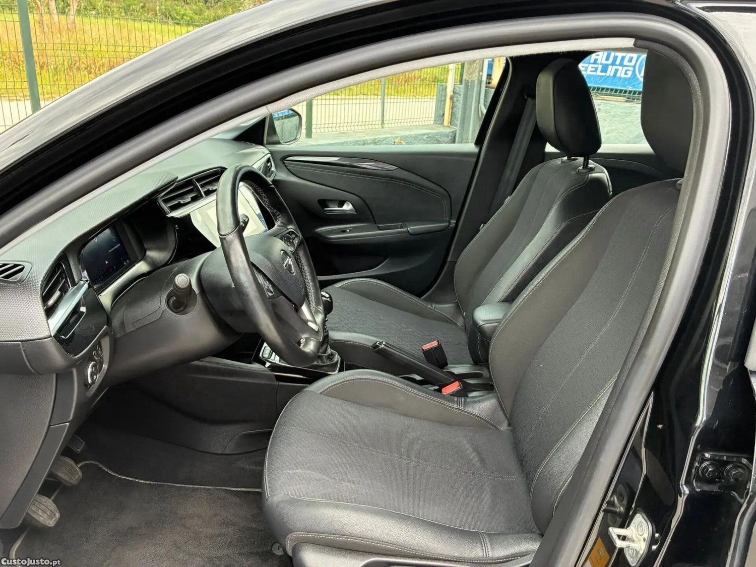 Opel Corsa 1.5 D Elegance — fotografia 18