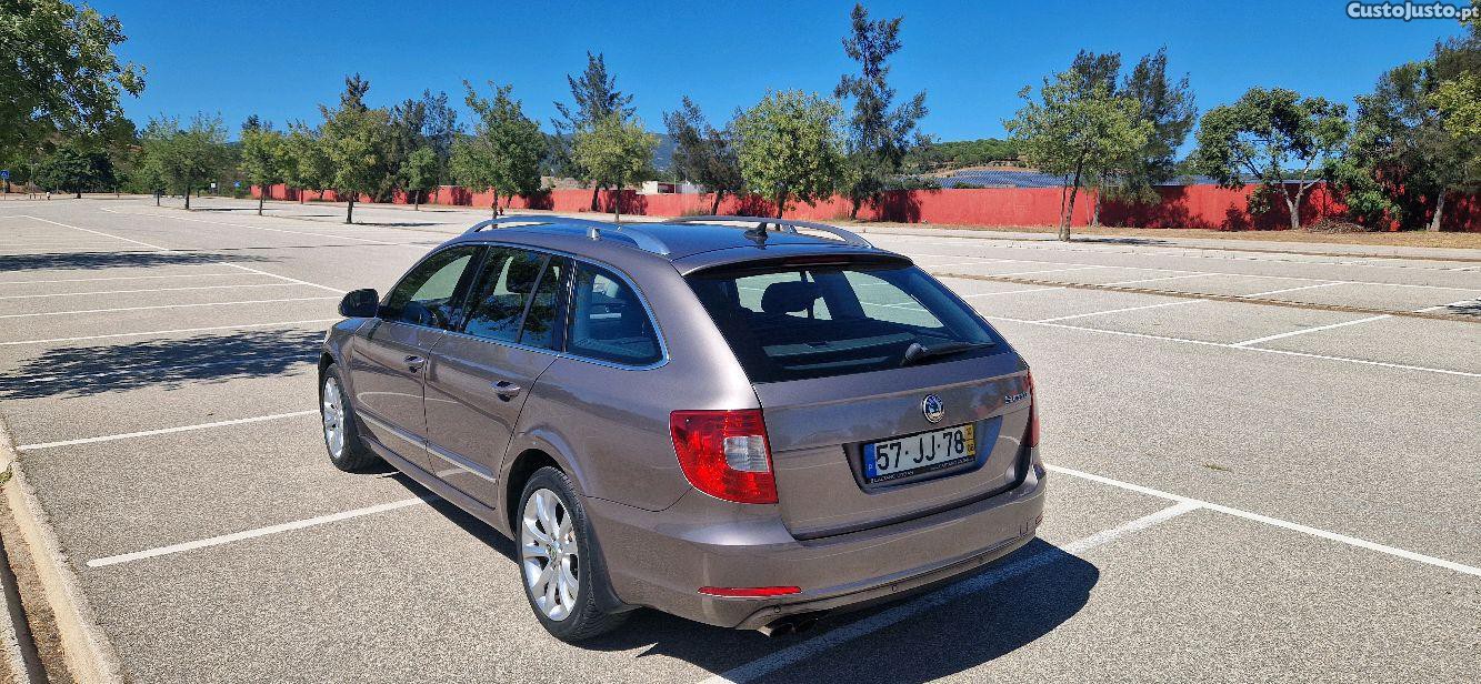 Skoda Superb Elegance — fotografia 9