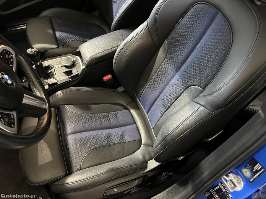 BMW 116 d Pack Desportivo M — fotografia 13