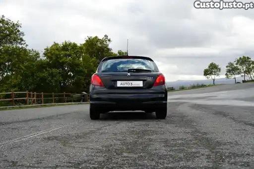 Peugeot 207 1.4 Hdi - 08 foto 4