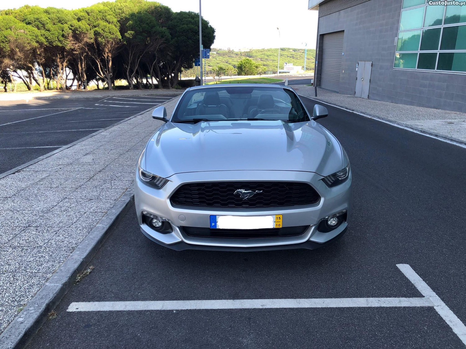 Ford Mustang 2.3 ecoboost — fotografia 3