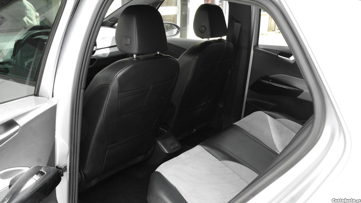 Volkswagen ID.3 Pro Confort — fotografia 6