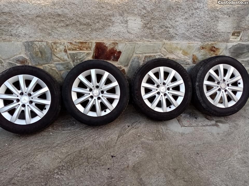 Mercedes-Benz A 180 180 D — fotografia 2