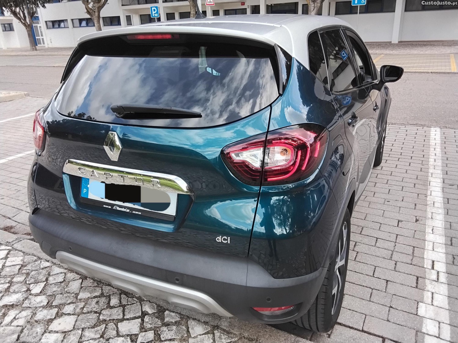 Renault Captur 1500 dci exclusive - 17 foto 3