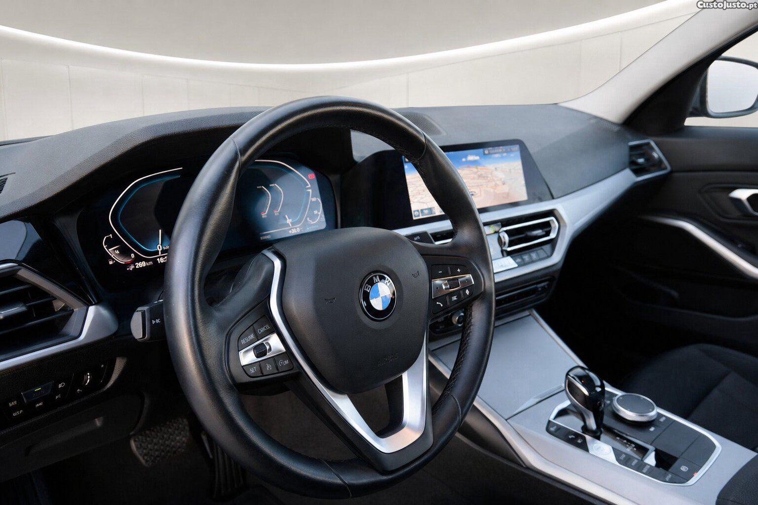 BMW 330 e Corporate Edition Auto — fotografia 7