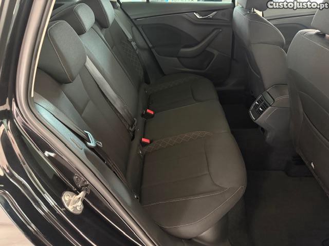 Skoda Kamiq 1.0 TSI Ambition — fotografia 6