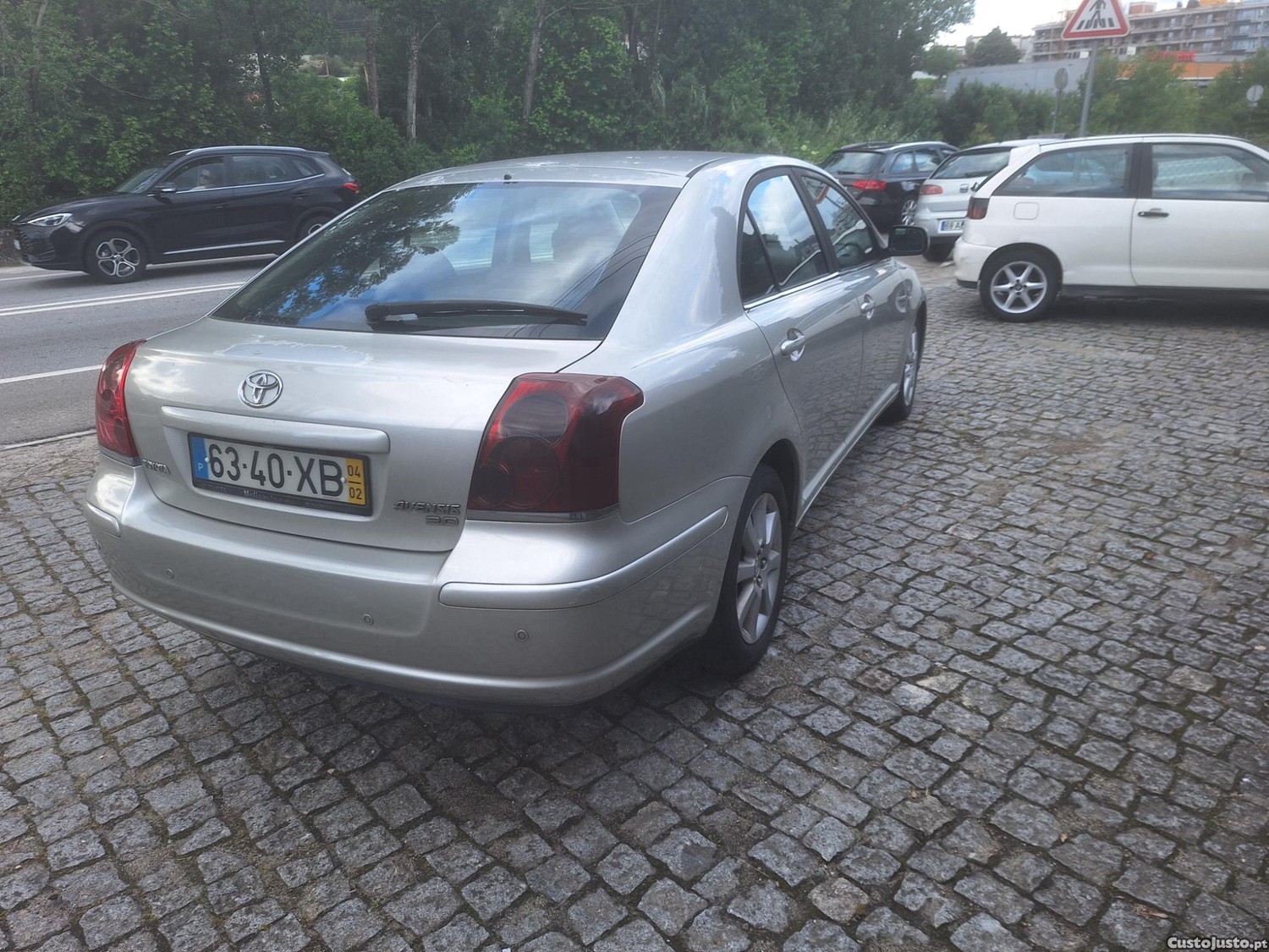 Toyota Avensis D4D — fotografia 5