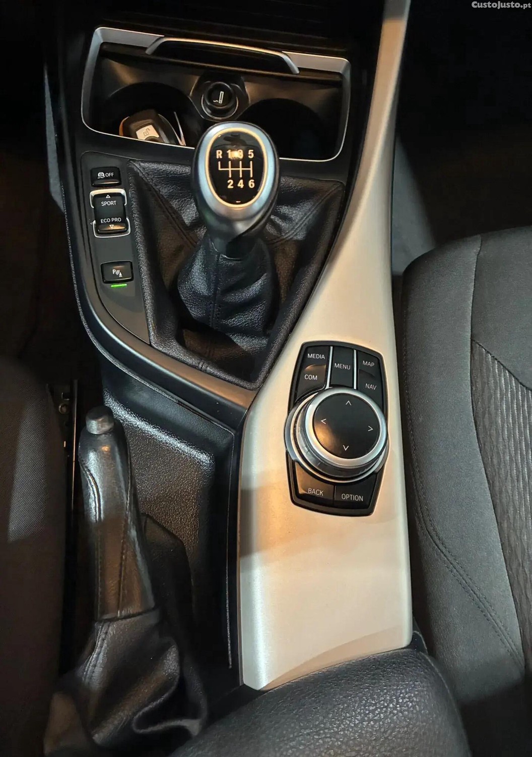 BMW 116 d Advantage — fotografia 12