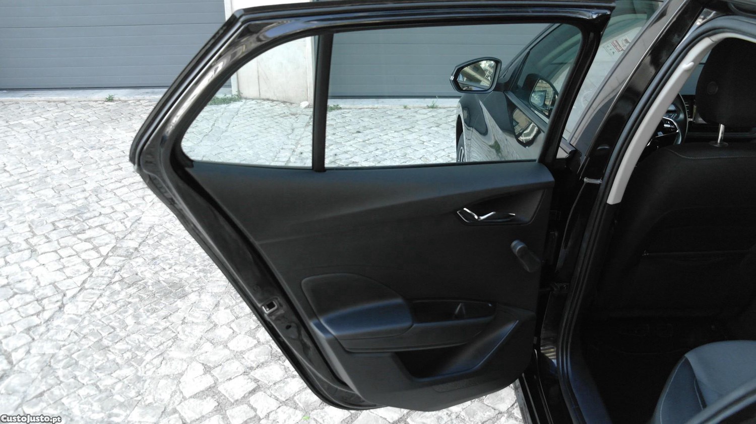 Skoda Fabia 1.0 MPI — fotografia 8