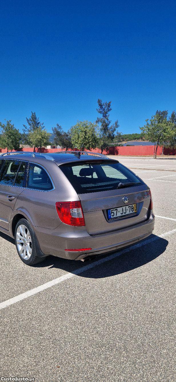 Skoda Superb Elegance — fotografia 8