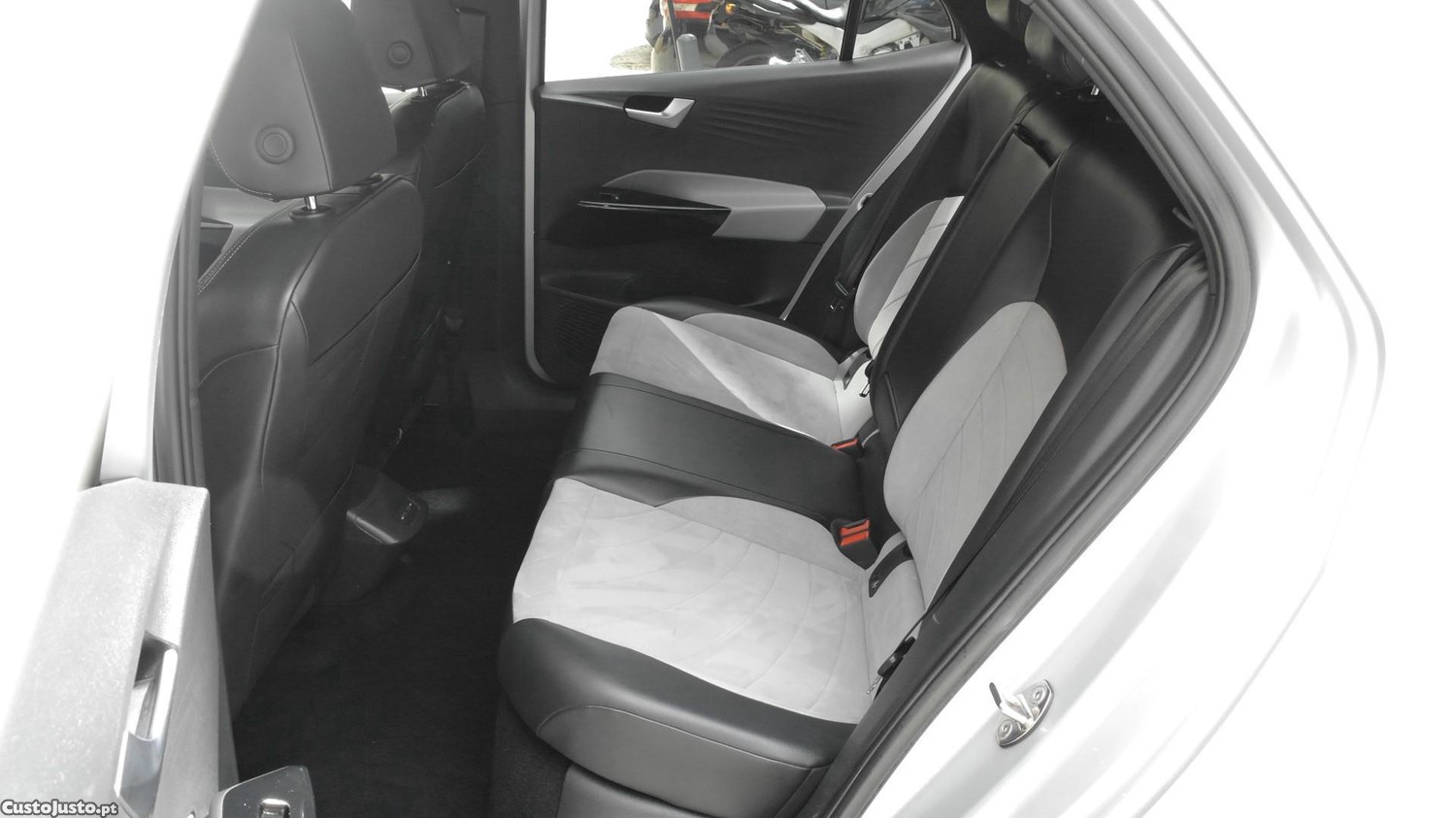 Volkswagen ID.3 Pro Confort — fotografia 5