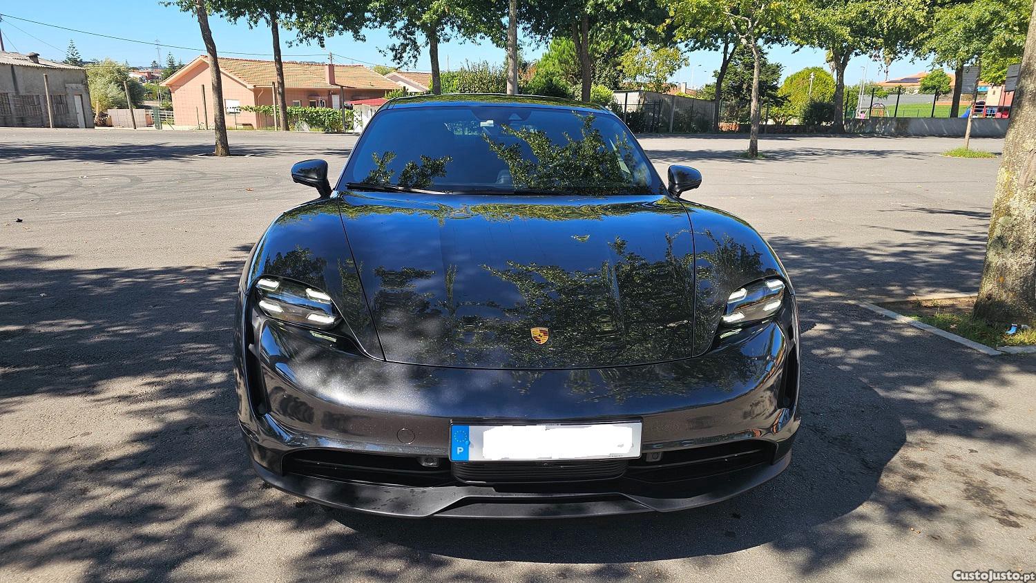 Porsche Taycan 4S — fotografia 9