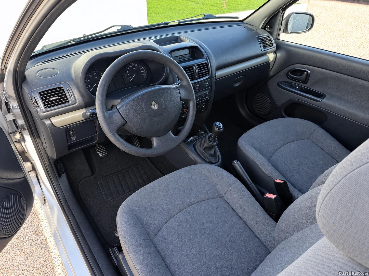 Renault Clio 1,5 Dci — fotografia 3