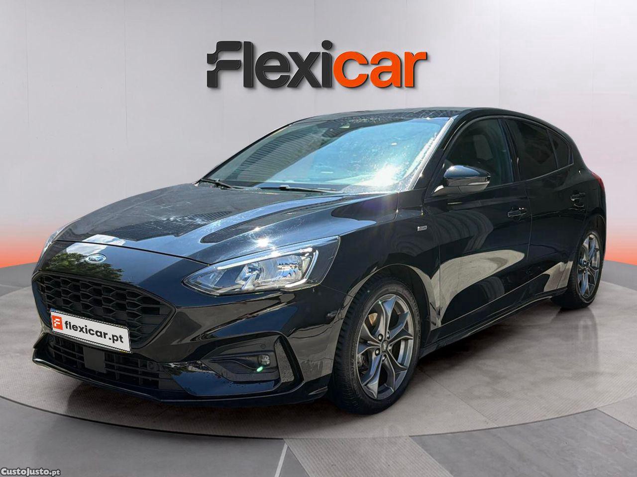 Ford Focus 1.5 TDCi ECOBlue ST-Line — fotografia 21