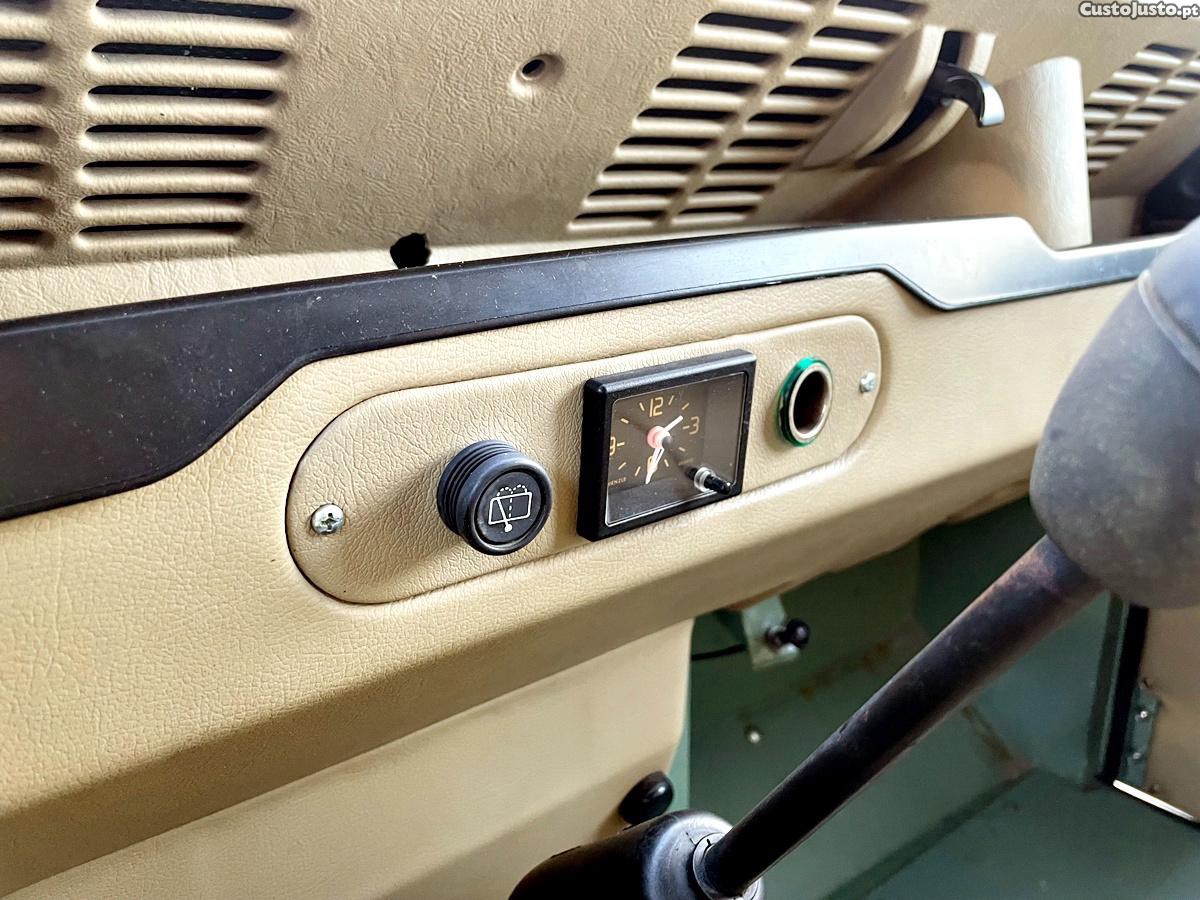 Land Rover Defender 90/300 TDi 6 Lugares — fotografia 42