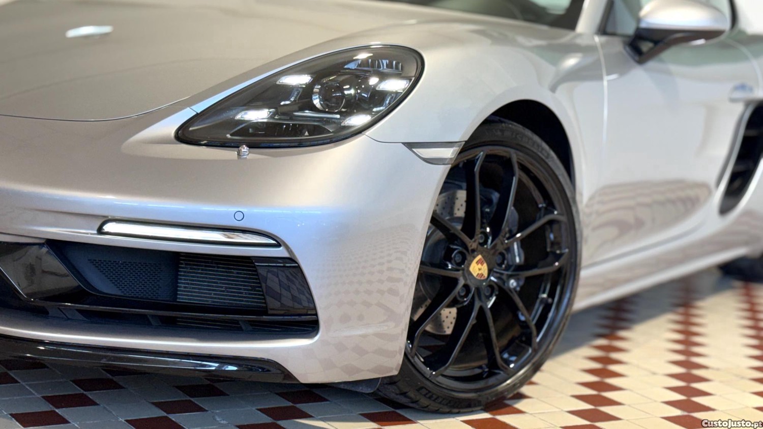 Porsche Cayman 718 — fotografia 17