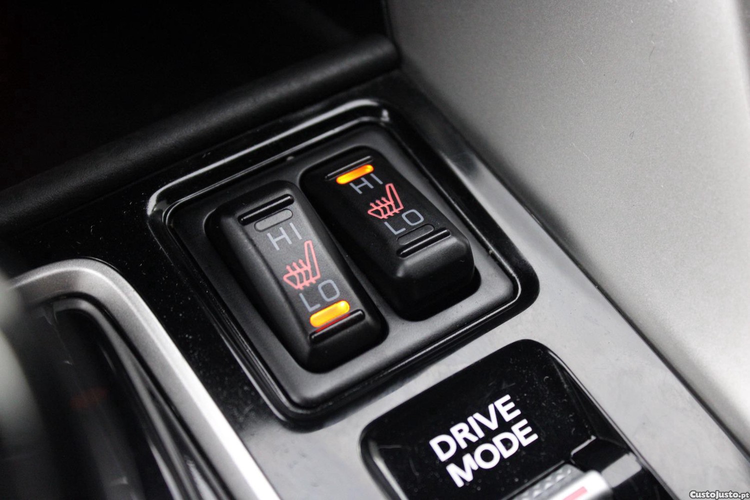 Mitsubishi Eclipse CROSS 2.4 PHEV 4WD (AUTO) — fotografia 26
