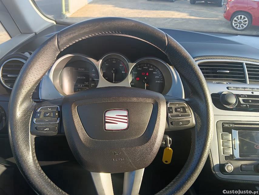 SEAT Altea Xl — fotografia 5