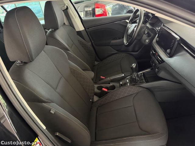 Skoda Kamiq 1.0 TSI Ambition — fotografia 5