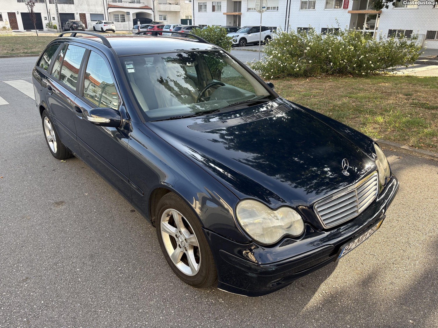 Mercedes-Benz C 220 CDI 143CV CLASSIC — fotografia 5