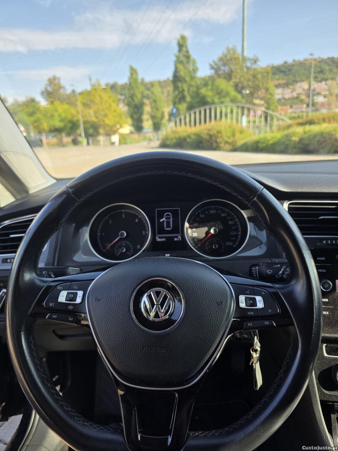 Volkswagen Golf 1.6 TDI Stream — fotografia 10