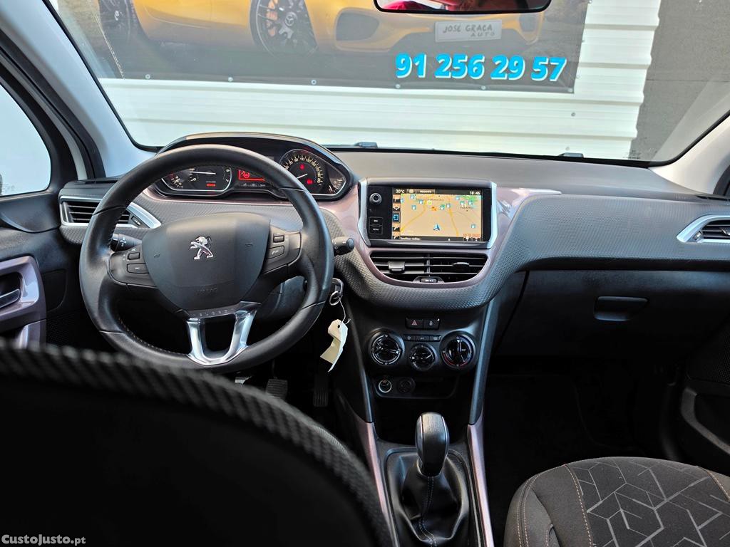 Peugeot 2008 1.2Vti 82Cv Style 90.000Km 01/2015 — fotografia 7