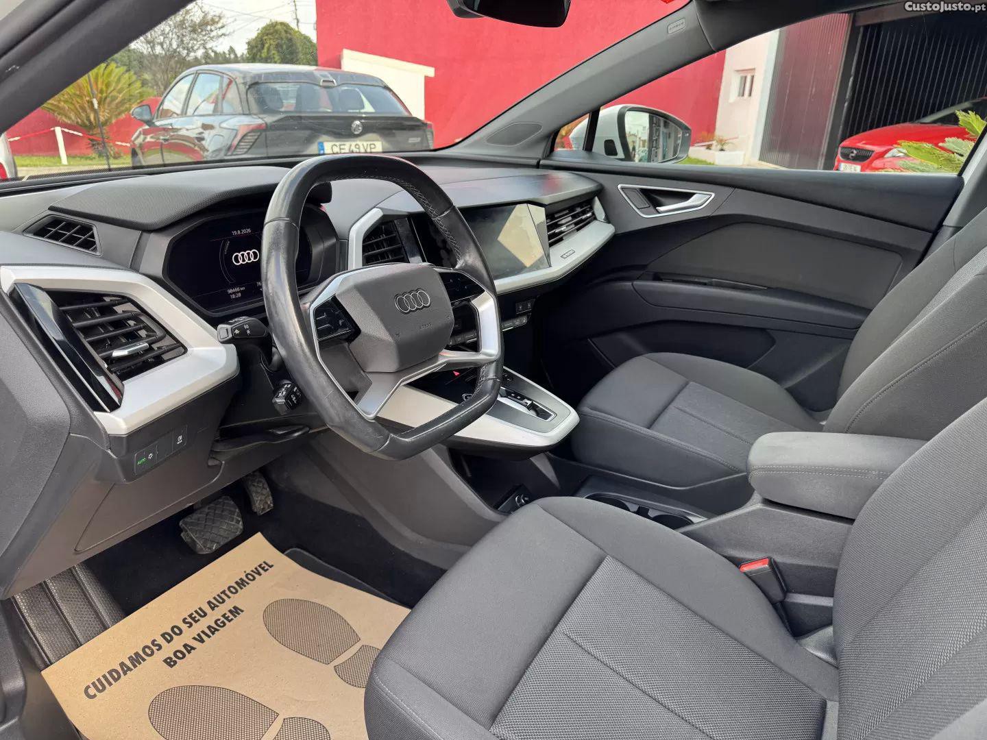 Audi Q4 40 82 kwh — fotografia 17