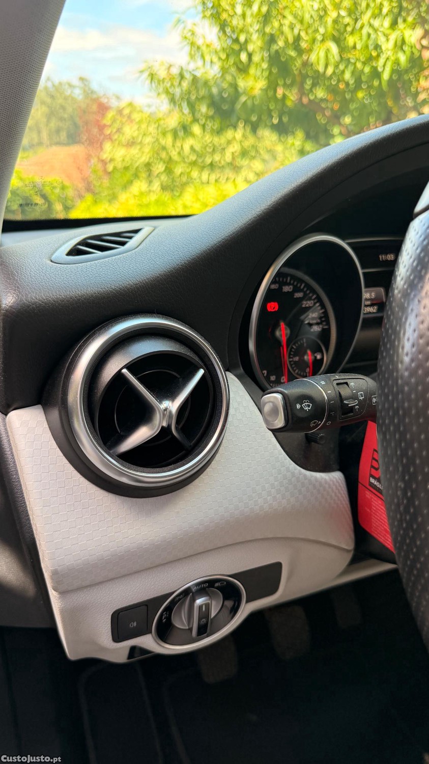Mercedes-Benz A 180 180 D — fotografia 6