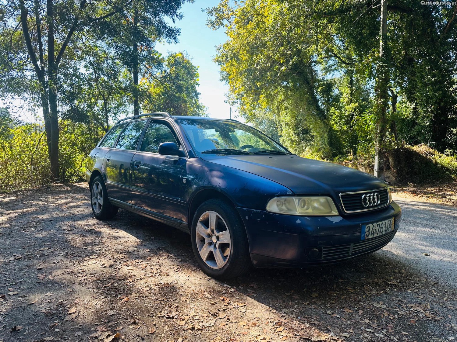 Audi A4 Avant 2.5 TDI V6 — photo 3
