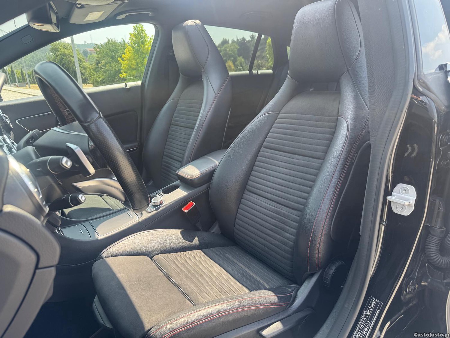 Mercedes-Benz CLA 220 d Shooting Brake AMG Line Aut. — fotografia 3