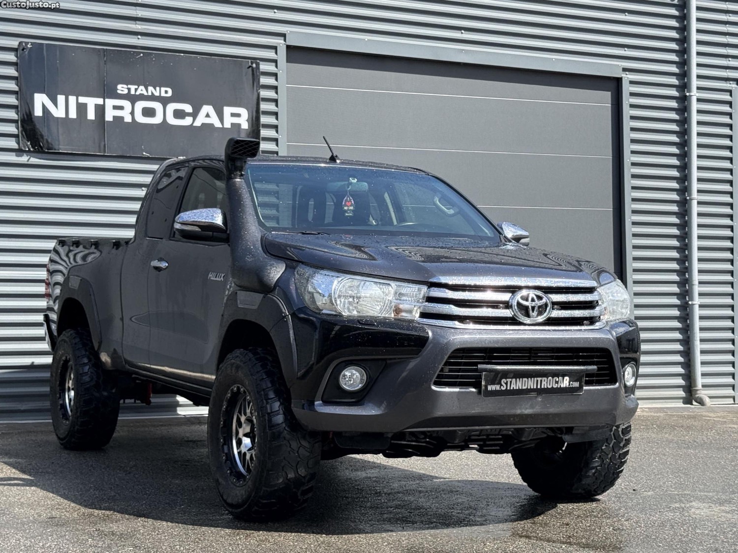 Toyota Hilux 2.4 D-4D 4X4 - 16 foto 4