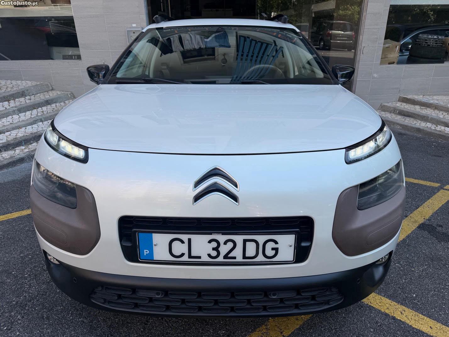 Citroën C4 Cactus BlueHDi 100 Stop&Start Feel — fotografia 24