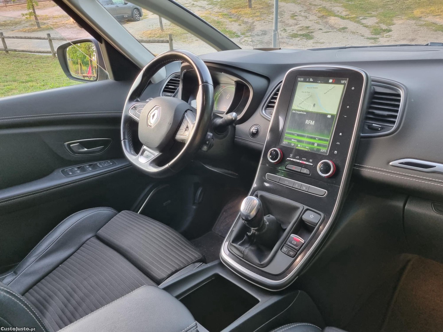 Renault Grand Scénic 1.6 Dci 130CV Bose edtion 7lugares — fotografia 4