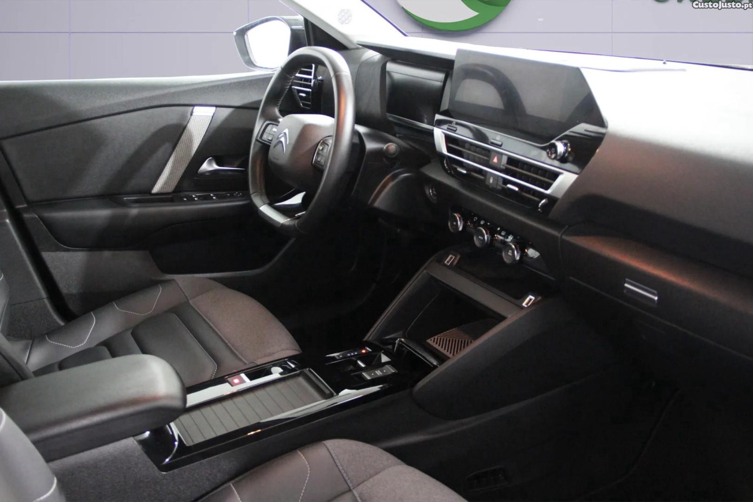 Citroën e-C4 50 kWh Shine Pack — fotografia 11