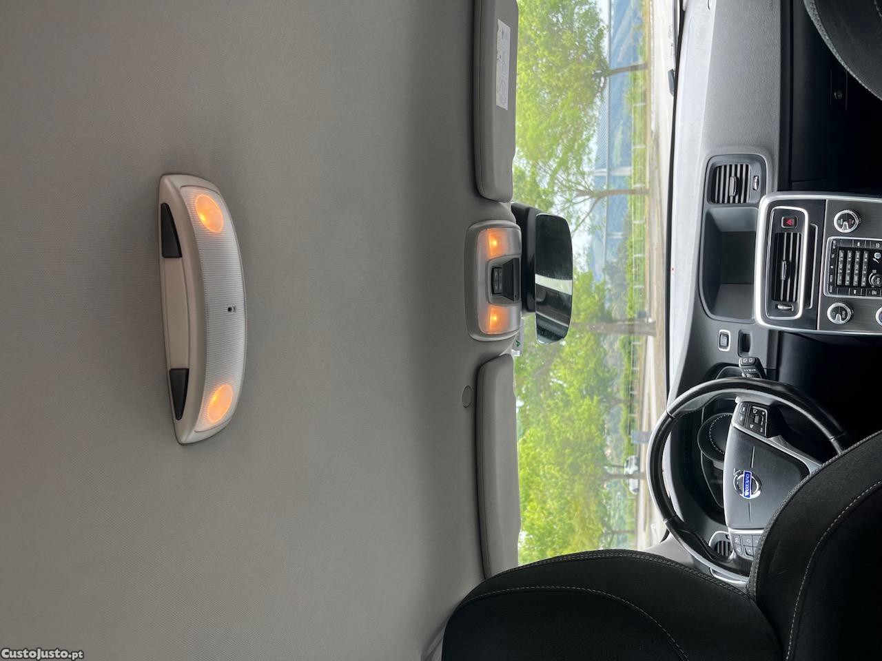 Volvo V60 D2 120 CV — fotografia 6