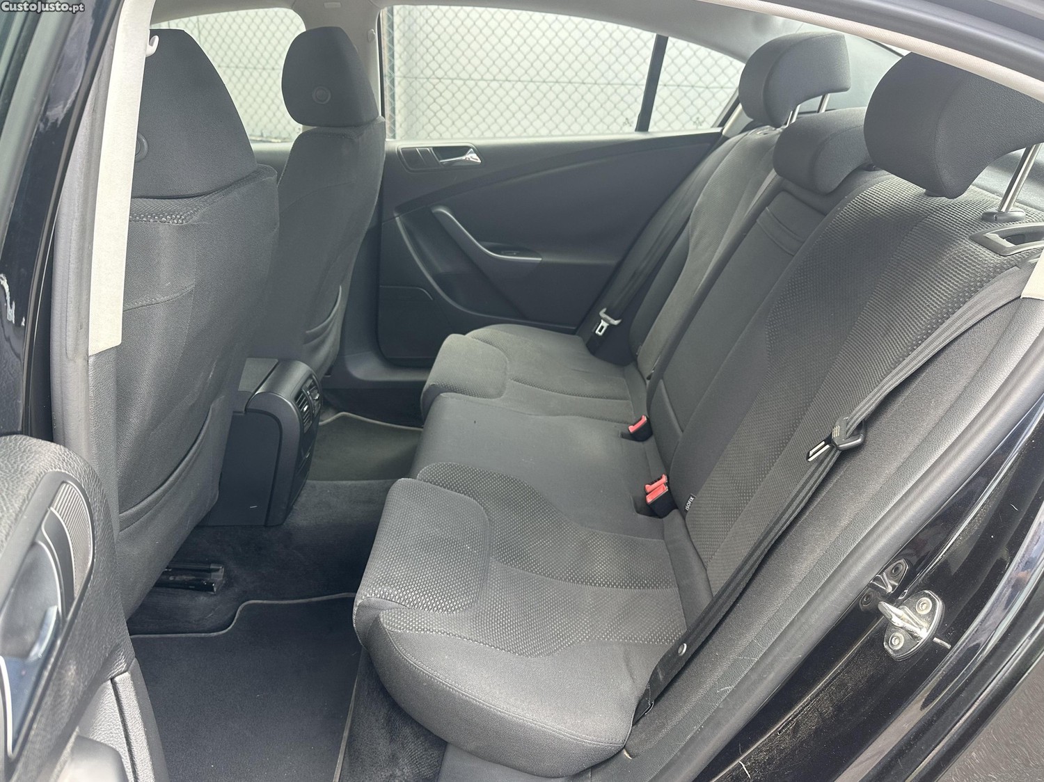 Volkswagen Passat 2.0 TDI 140 CV Nacional — fotografia 5