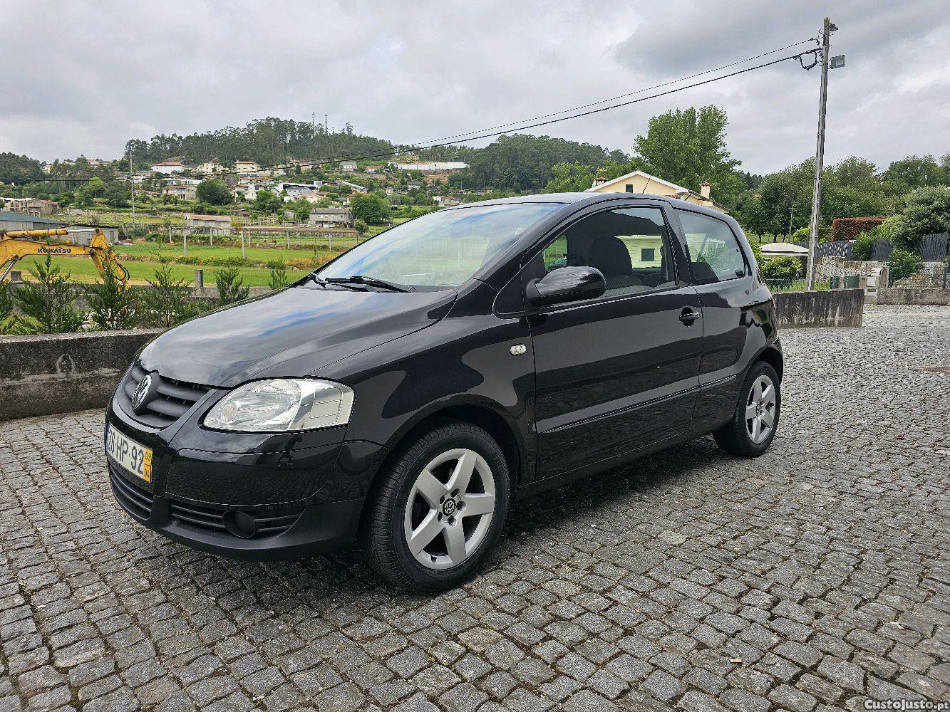 Volkswagen Fox 1.4 TDi — fotografia 11