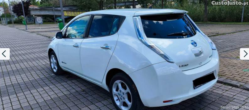 Nissan Leaf 24KW — fotografia 7