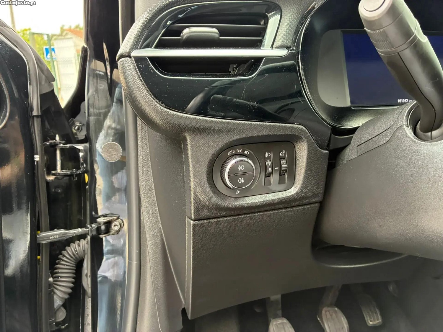 Opel Corsa 1.5 D Elegance — fotografia 19
