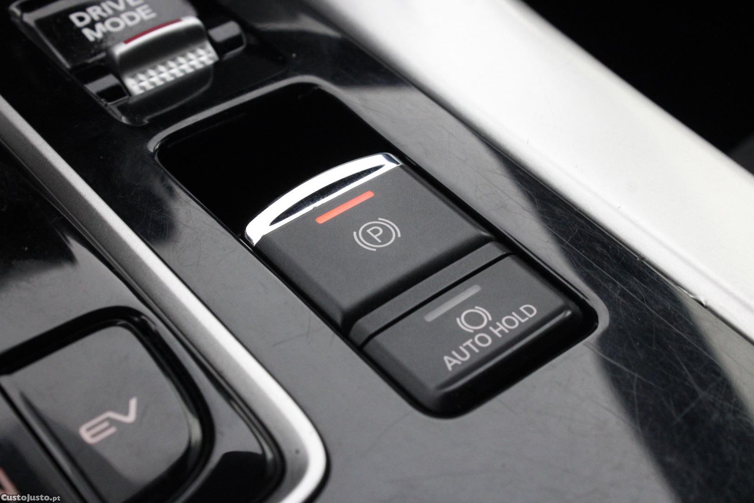 Mitsubishi Eclipse CROSS 2.4 PHEV 4WD (AUTO) — fotografia 21