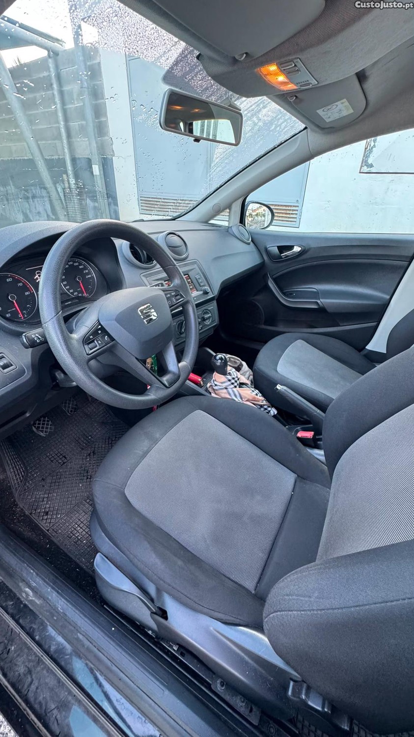 SEAT Ibiza SEATde 2016 1.0 gasolina — fotografia 4