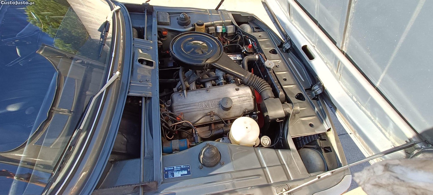 BMW 2002 de 1972 — fotografia 5