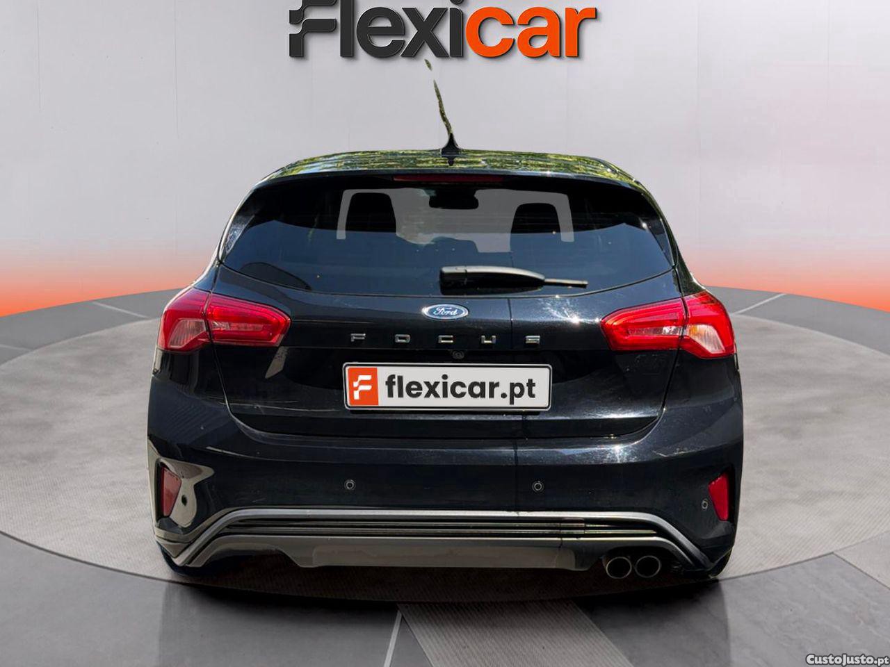 Ford Focus 1.5 TDCi ECOBlue ST-Line — fotografia 15
