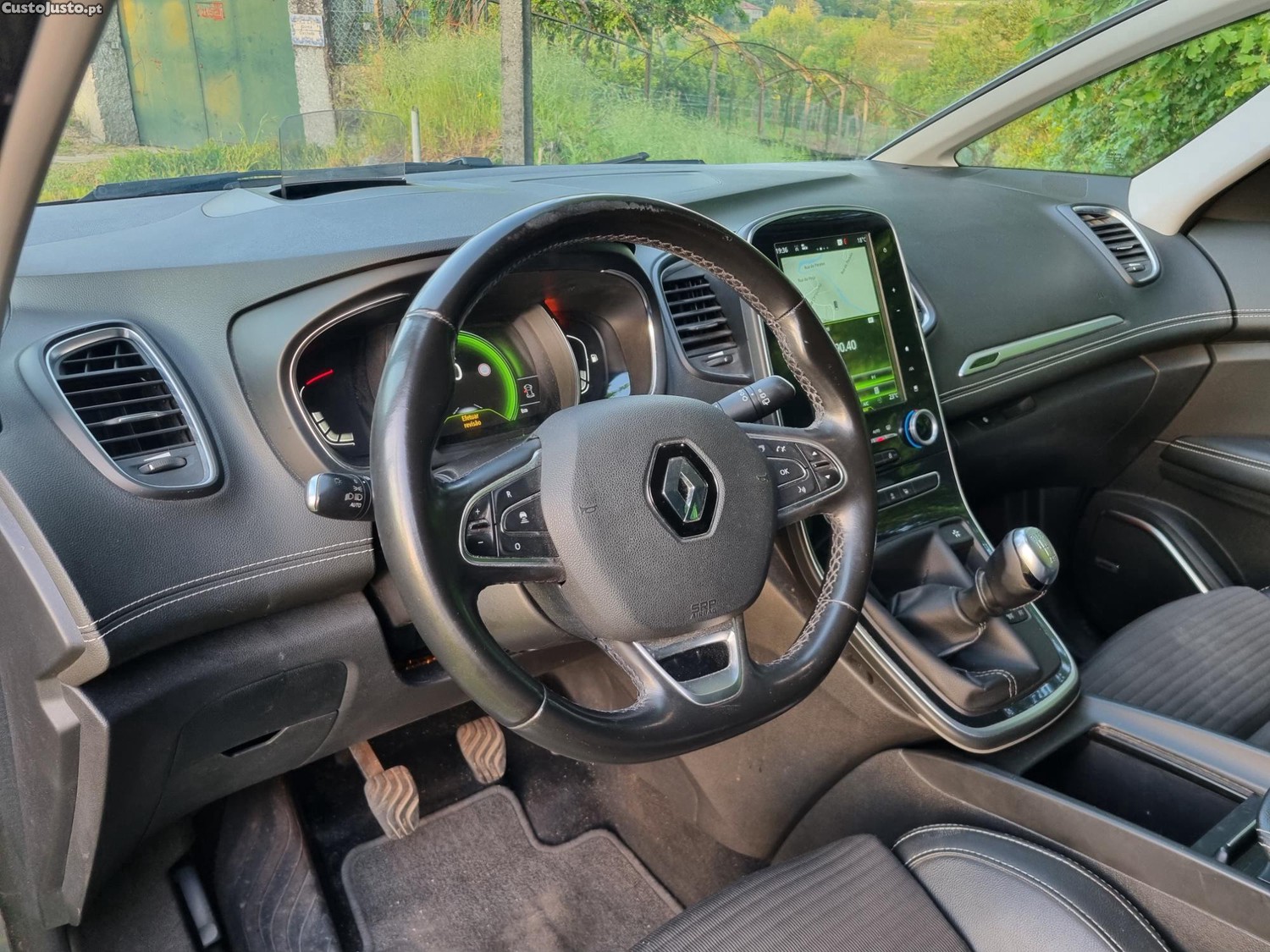 Renault Grand Scénic 1.6 Dci 130CV Bose edtion 7lugares — fotografia 5