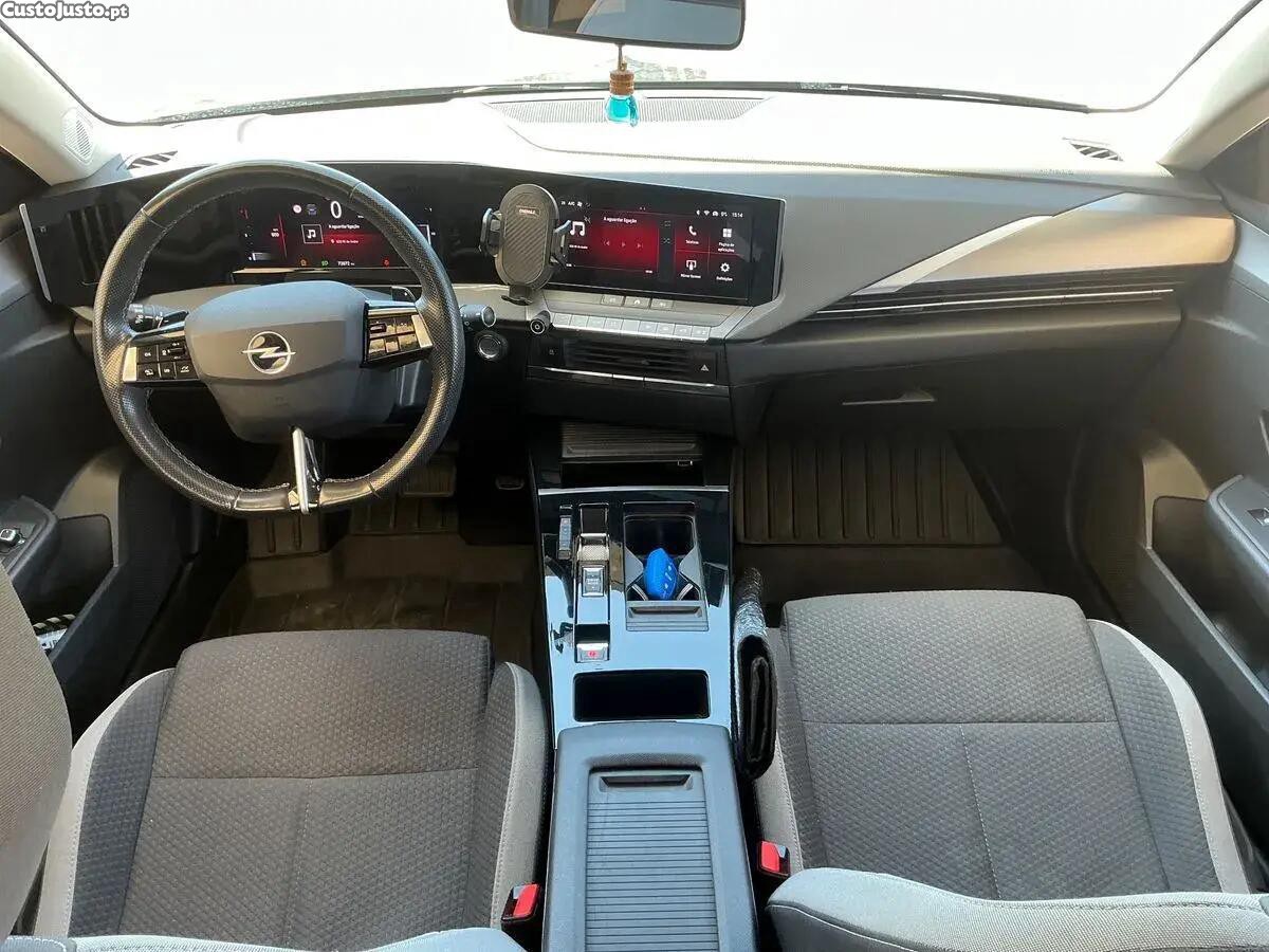 Opel Astra 1.5 D Edition Aut. — fotografia 3