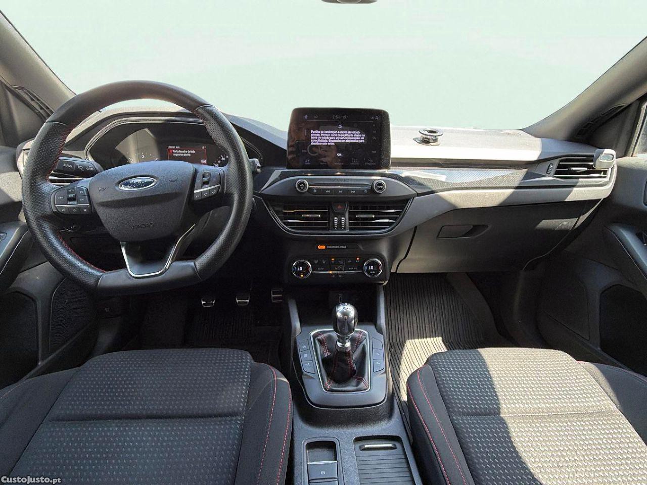Ford Focus 1.5 TDCi ECOBlue ST-Line — fotografia 14