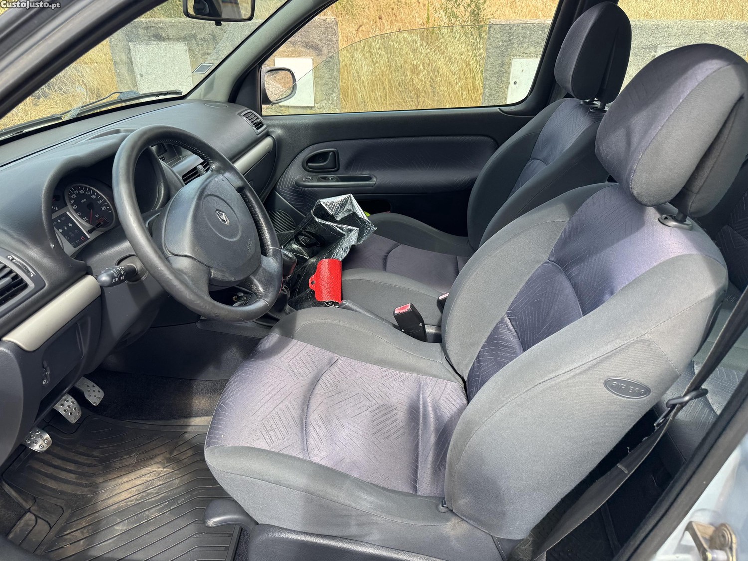 Renault Clio 1.5dci — fotografia 7