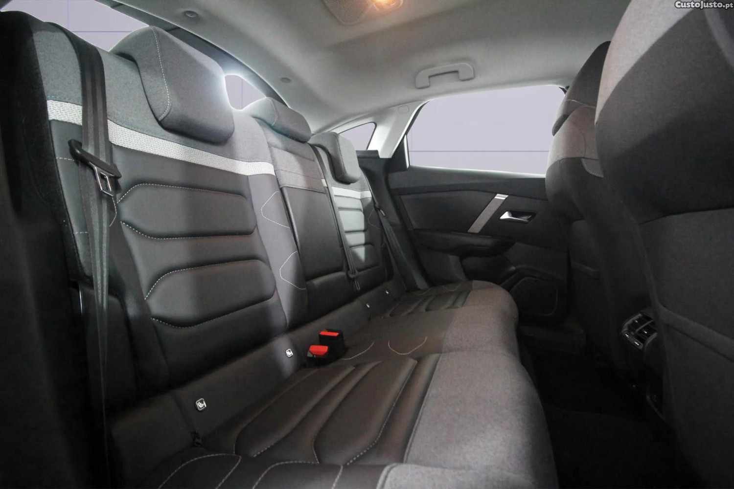 Citroën e-C4 Feel — fotografia 4
