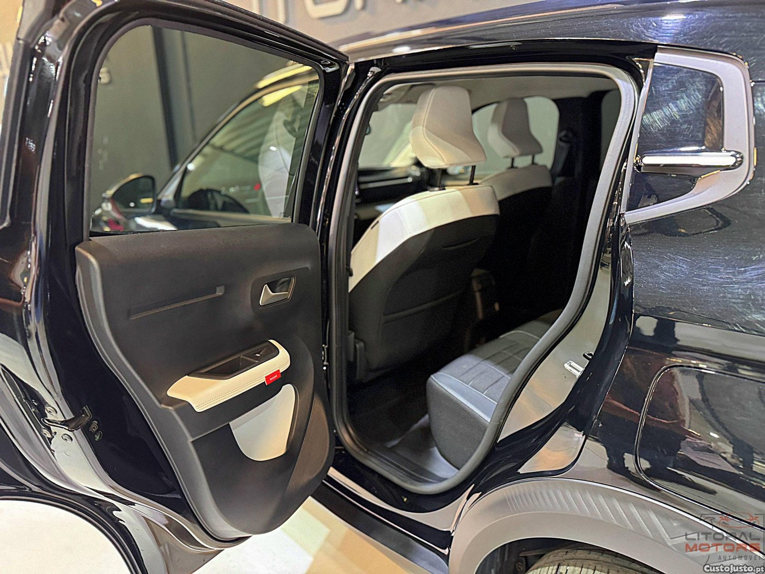 Citroën e-C3 44 kWh You Pack Plus — fotografia 11
