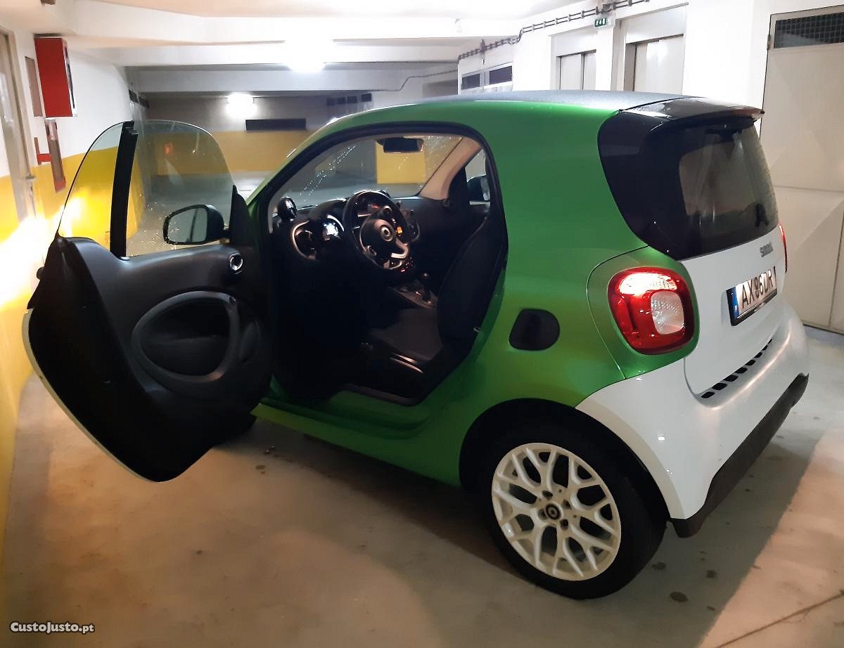 Smart ForTwo EQ (Eléctrico) 82 cv Garantia — photo 4